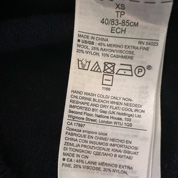 Navy Blue Banana Republic Merino Wool/Cashmere Cardigan with Ruffle Sleeve - Picture 7 of 7